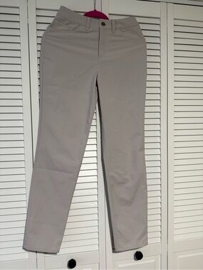 Nike Repel Water Resistant Slim Fit Pants Women’s Gray Size 4 DX6086-019